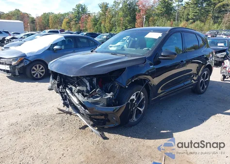 2024 Ford Escape St-Line Select z USA, uszkodzony, nr VIN 1FMCU9NA1RUA63570